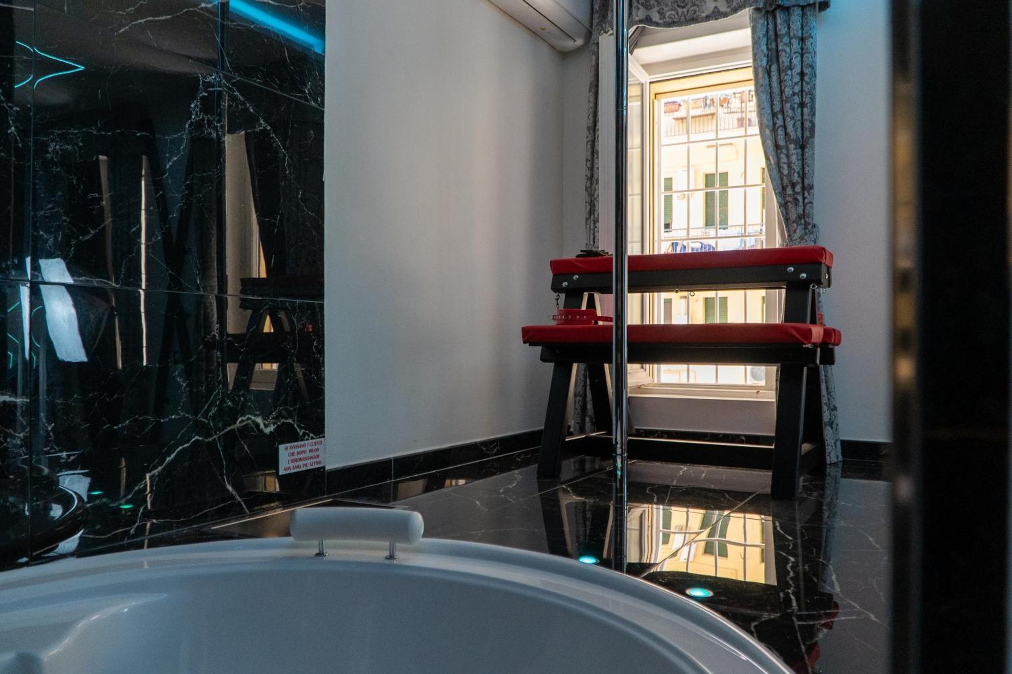 Suite Luxury Bdsm Roma Esterno foto